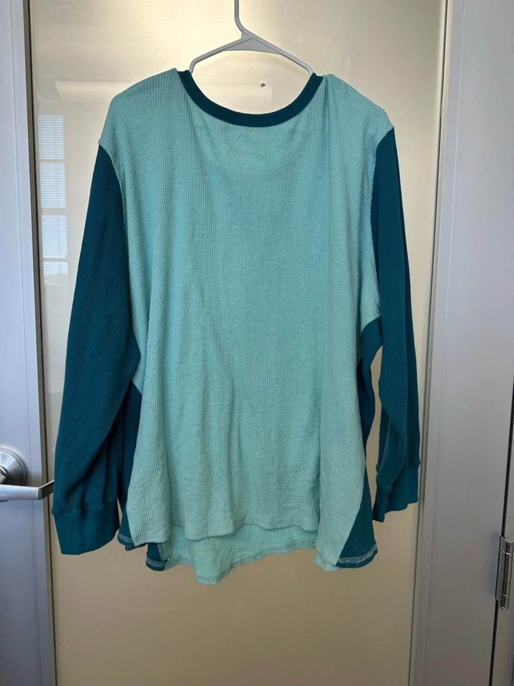 Woman Within long-sleeve teal and blue colorblock waffle knit top size 5X - Picture 3 of 4